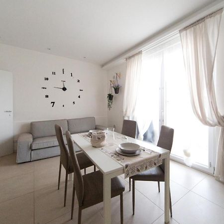 Slow Chic Apartment Ganzirri Мессіна Екстер'єр фото