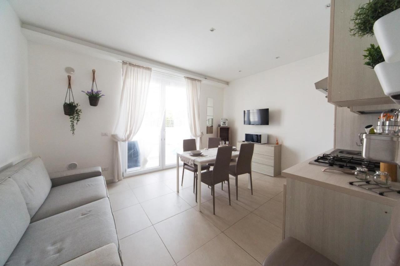 Slow Chic Apartment Ganzirri Мессіна Екстер'єр фото